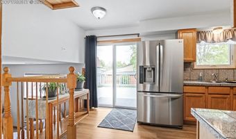 7350 Devinney Ct, Arvada, CO 80005