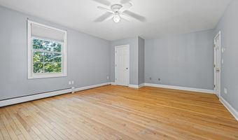 32 Rocky Glen Rd, Danbury, CT 06810