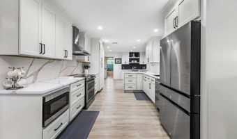 474 S Country Club Dr, Atlantis, FL 33462