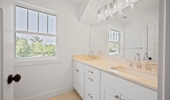 2100 PATRICK HENRY Dr, Arlington, VA 22205