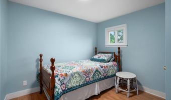 84 Ash Ave, Cranston, RI 02910