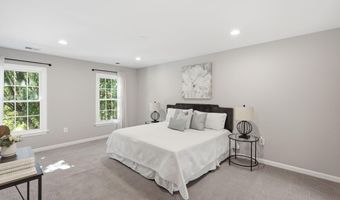 7832 FORDSON Rd, Alexandria, VA 22306