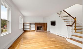 1745 Diamond Hill Rd, Cumberland, RI 02864