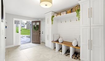 84 Juniper Cir, Auburn, NH 03032