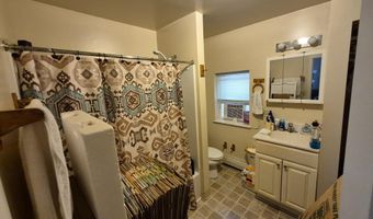 105 N 10TH St, Reading, PA 19601