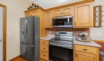 5383 Salmon Run, Auburn, IN 46706