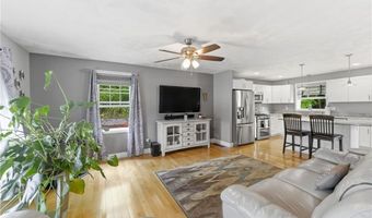 15 Aborn Ave, Cumberland, RI 02864