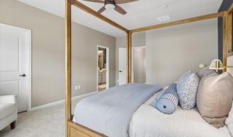 43498 APPLE ORCHARD Sq, Ashburn, VA 20148