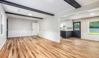 212 Cascade Dr, Athens, AL 35611