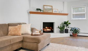 77 Dillingham Rd, Asheville, NC 28805