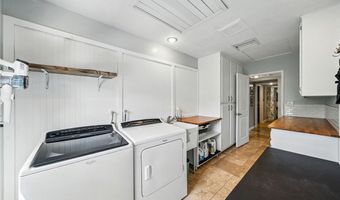 10494 Meadow Glen Way E, Escondido, CA 92026