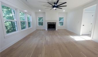 8 Rearsby Ln, Bella Vista, AR 72715