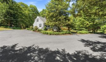 252 Wolf Rock Rd, Exeter, RI 02822