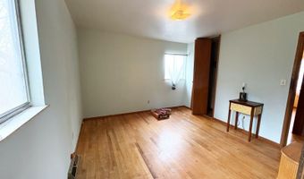 42 Walker St, Athens, OH 45701