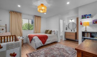 5465 Newcastle Ave 6, Encino, CA 91316