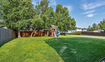 7821 Charlotte Cir, Anchorage, AK 99502