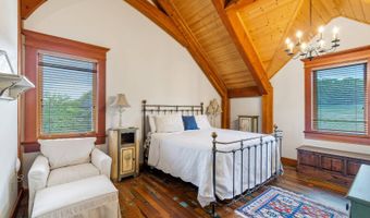 300 Eagle Point Dr, Albany, KY 42602