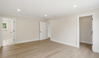 413 New River Rd, Lincoln, RI 02838