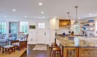 228 Bonnet Point Rd, Narragansett, RI 02882