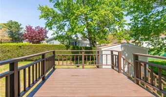 2 Betsy Williams Ct, Johnston, RI 02919