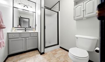 240 E Park Dr, Auburn, KS 66402