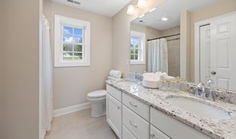 48 Willow St, Cheshire, CT 06410