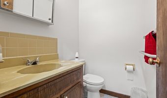 101 Drummer Rd 101, Acton, MA 01720