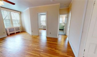 45 Ayrault Ave 8, Newport, RI 02840