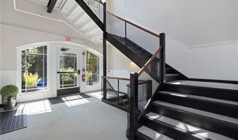 426 Spring St 101, Newport, RI 02840