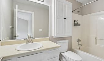 206 NW Ridgeline Dr, Ankeny, IA 50023