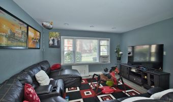 1111 E Algonquin Rd 1, Arlington Heights, IL 60005