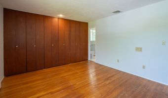 87 Pleasant Dr, Bethany, CT 06524