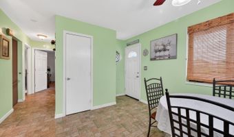 601 Pleasant View Dr, Aurora, IN 47001