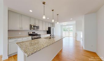 2741 Bristol Ridge Dr, Ann Arbor, MI 48105