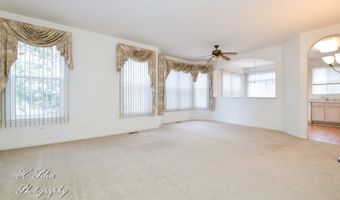 2963 Talaga Dr, Algonquin, IL 60102