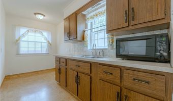 868 Davies Ave, Akron, OH 44306