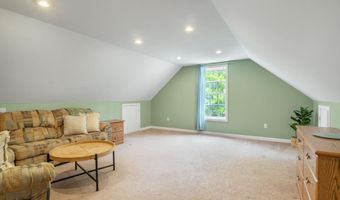 212 Oak Hill Rd, Barrington, NH 03825