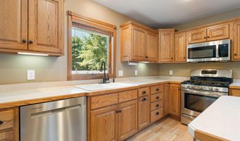 1300 26TH St SW, Austin, MN 55912