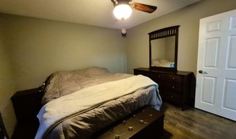 2414 Lynch Ave, Auburn, NE 68305