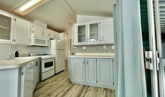 15577 HIGHWAY 101 #F3, Brookings, OR 97415