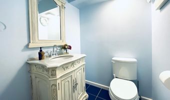 157 MAIN St, Gouldsboro, PA 18424
