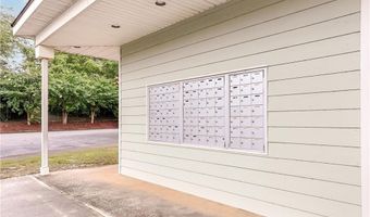 447 W LONGLEAF Dr 301, Auburn, AL 36832