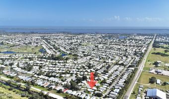 1038 Warbler Ct, Barefoot Bay, FL 32976