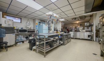 1 W Main St, Albion, IL 62806