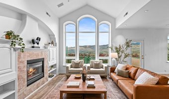 517 Lakota Way, Ashland, OR 97520