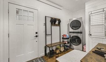 386 SPRUCE St, Alpine, WY 83128