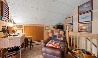 49 196th St, Alden, WI 54026