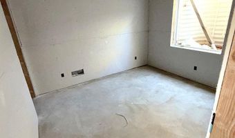 310 N East St, Arco, ID 83213