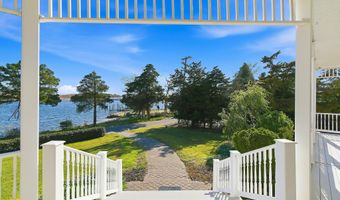 159 Harbor Inn Rd, Bayville, NJ 08721