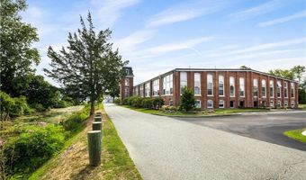 40 Web Ave 101, North Kingstown, RI 02852
